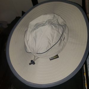 Sun Days Afternoons big trail hat